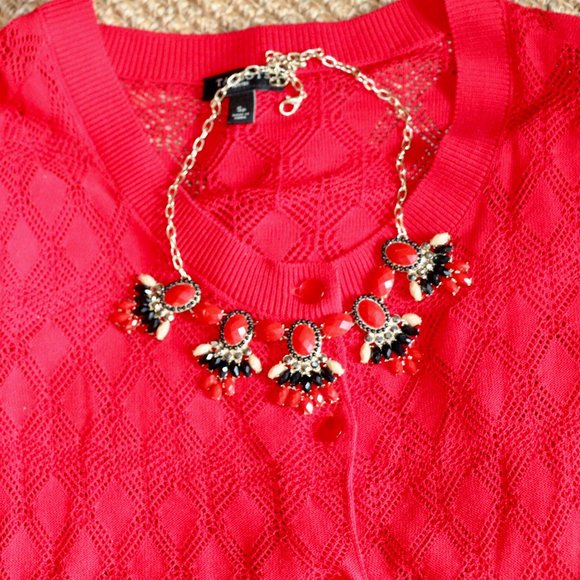 Statement Necklace - Picture 1 of 4